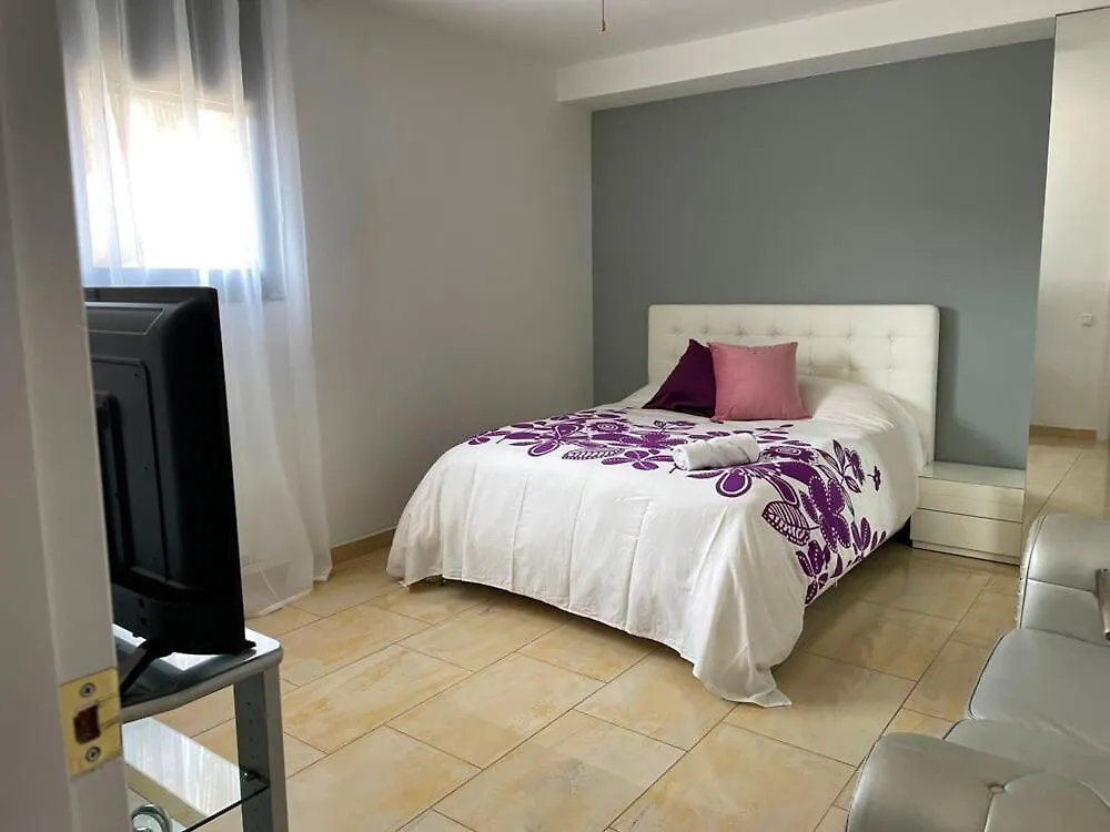 Pansiyon Habitaciones En Villa Coliving Villa Vistas San Fausto de Campcentellas İspanya