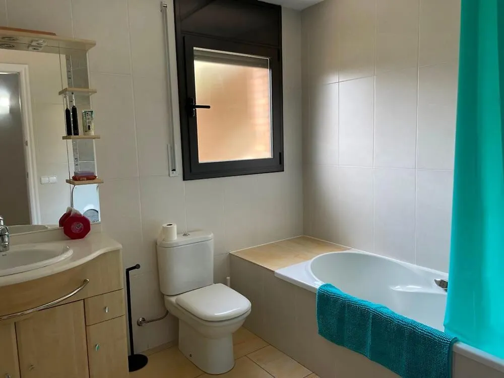 Habitaciones En Villa Coliving Villa Vistas San Fausto de Campcentellas
